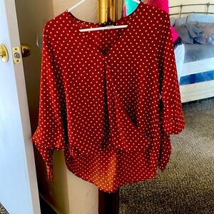 Small top super cute for a date night!  Very flowy and comfy.  I wore it once.